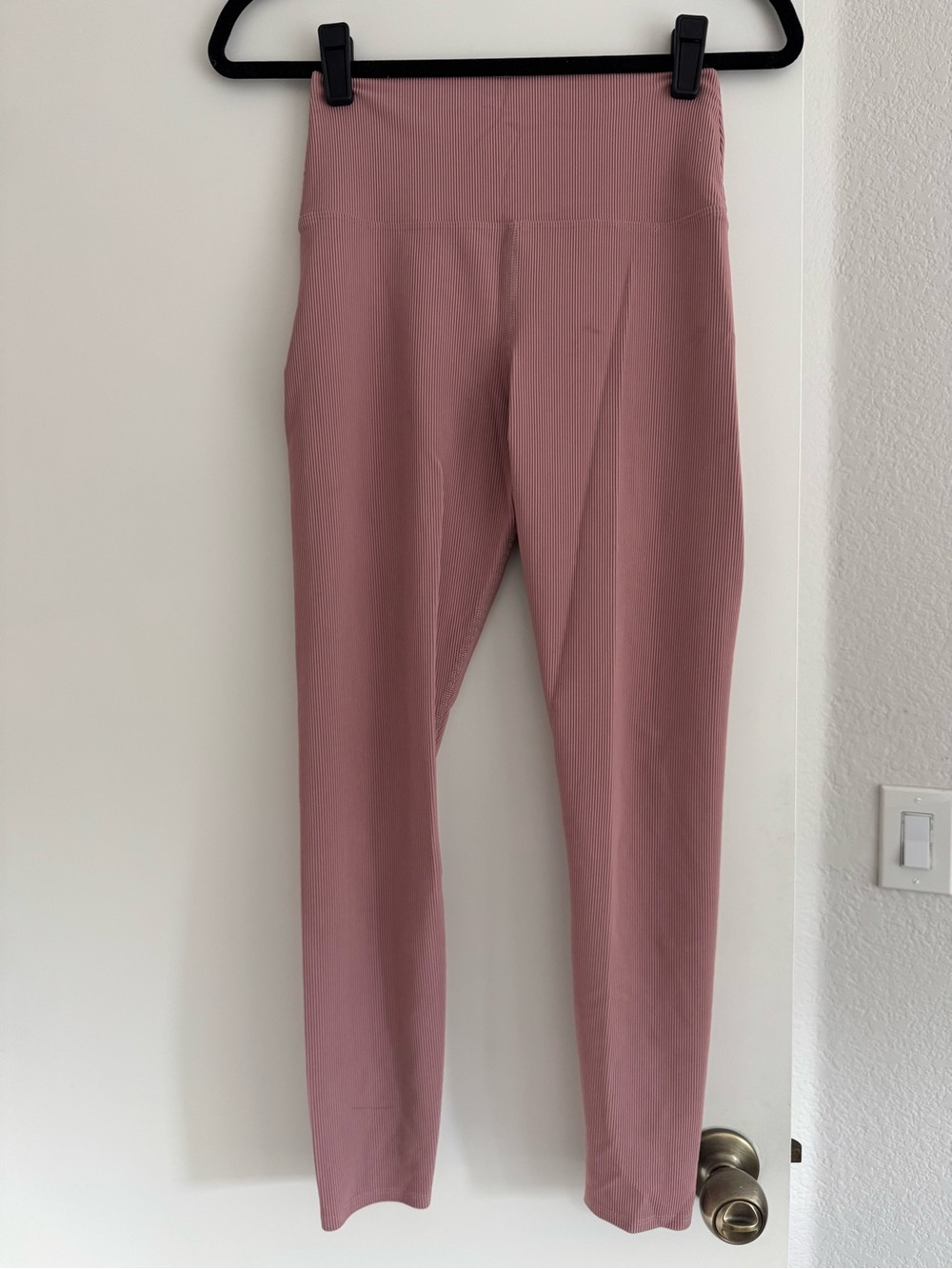 Beach Riot Ribbed High-Waist Leggings in Mauve Pink